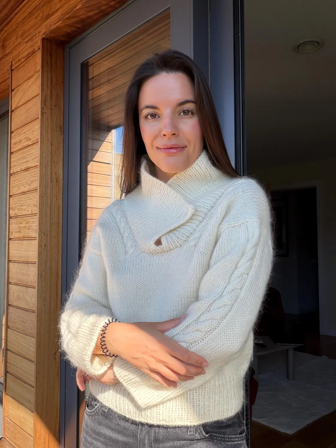 Fold-over Collar Cable Jumper